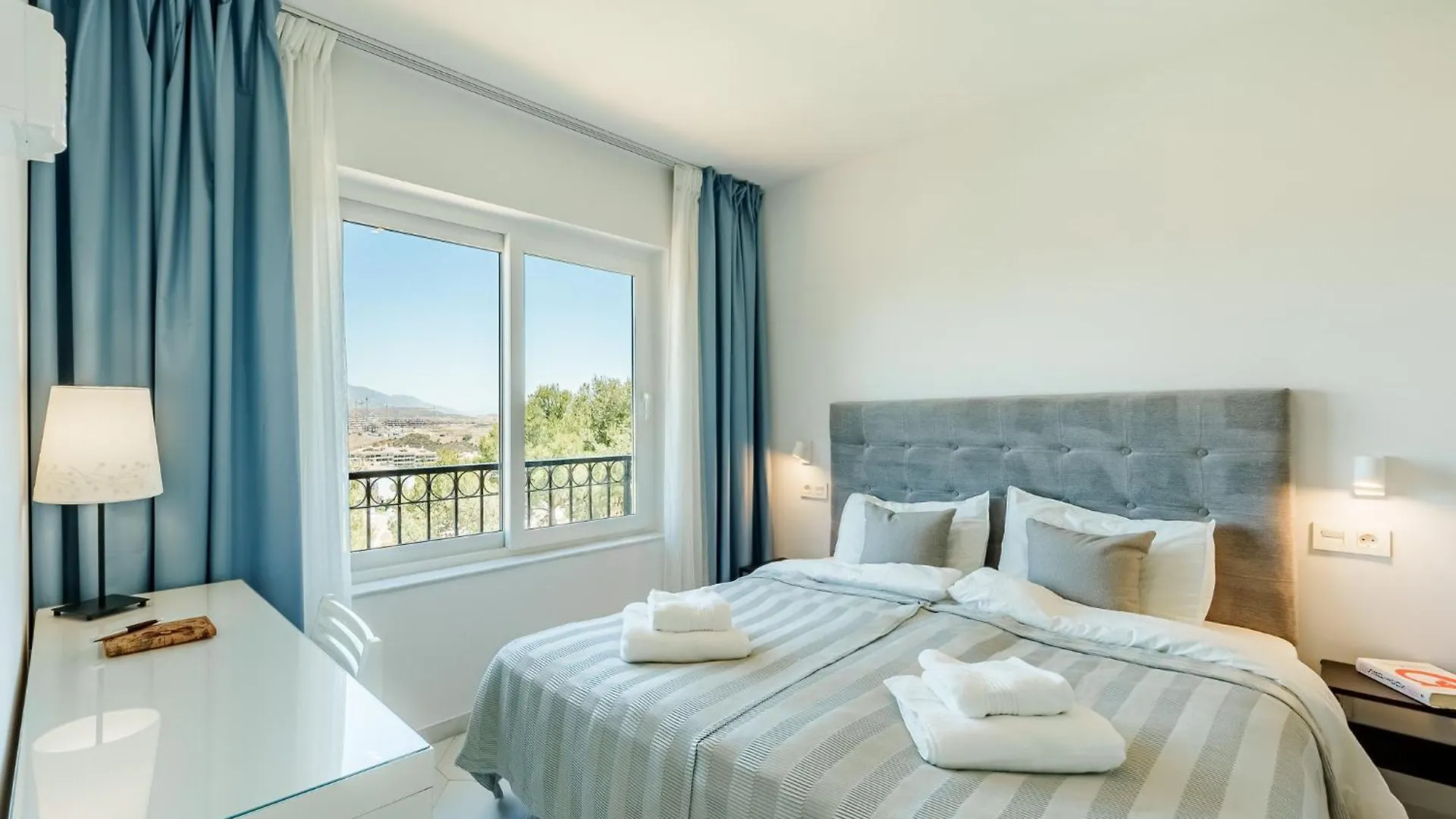Holiday Retreat At Miraflores Sitio de Calahonda Spain